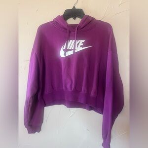 Nike Women's Purple cropped Hoodie medium 
Workout activewear athletic layering